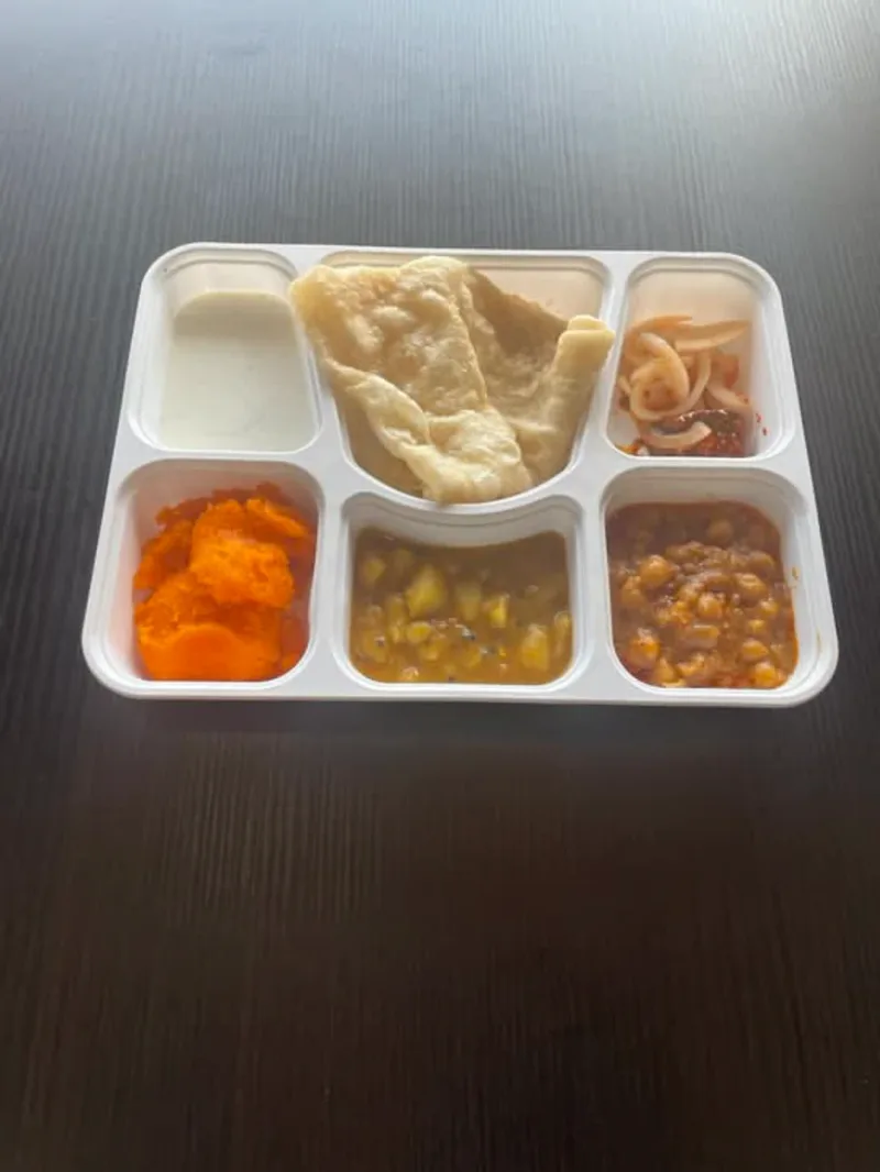 Halwa Puri Breakfast (Veggie)